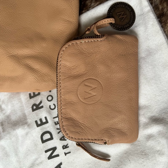 Wanders travel co crossbody and wallet - Picture 4 of 4